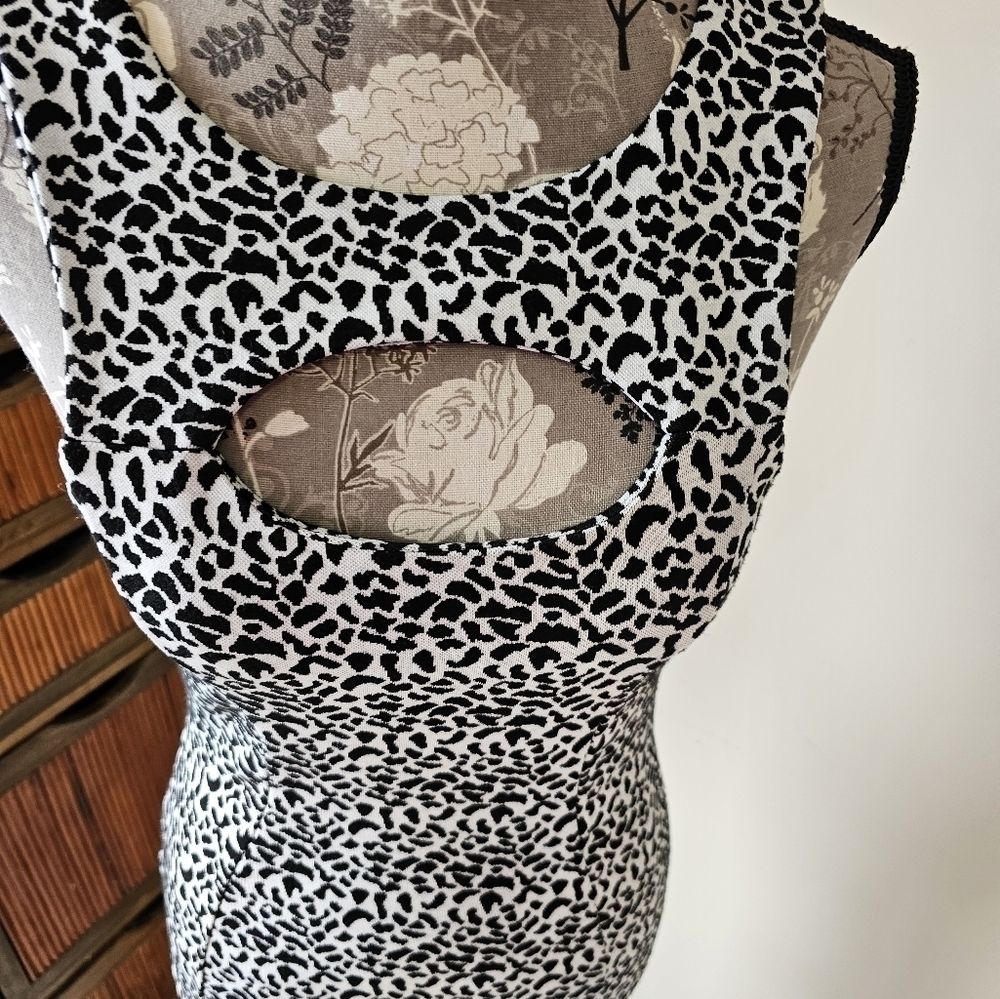 Kardashian Kollection Keyhole Cheetah Print Bodycon Dress XS - Picture 2 of 6
